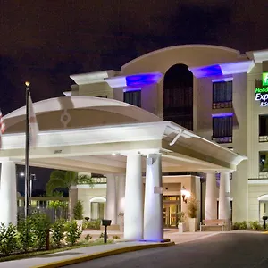 2* Hotel Express Hotel&suites Tampa-usf-busch Gardens, An Ihg