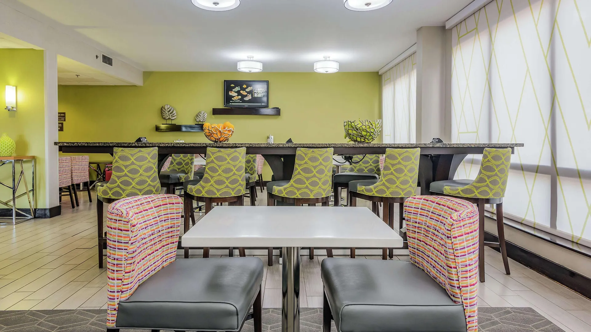 Hampton Inn Tampa International Airport/Westshore Hotel